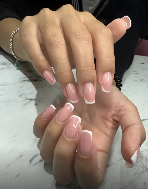 Работа мастера Smarttnails: Френч