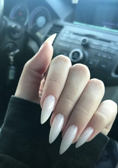 Работа мастера Smarttnails: Нюд