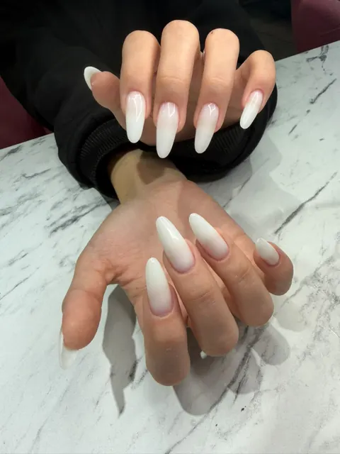 Работа мастера Smarttnails: Нюд